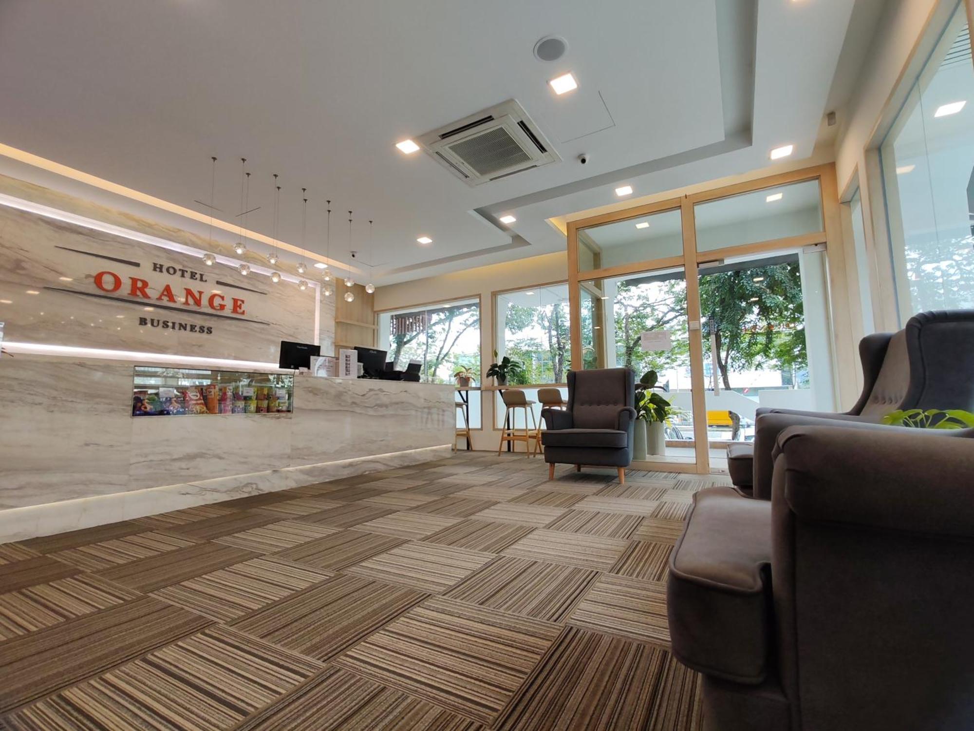 Orange Business Hotel Petaling Jaya Exterior foto