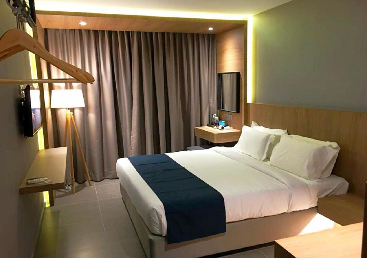 Orange Business Hotel Petaling Jaya Exterior foto